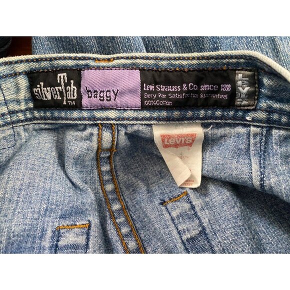 Levis SilverTab Baggy Jeans Womens Size 11/12 Button Fly Denim Jeans - Picture 3 of 11
